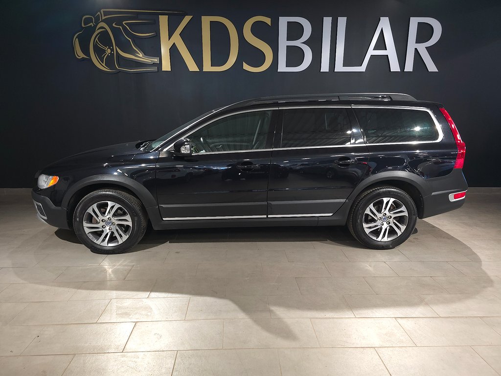 Volvo XC70 D5 AWD Geartronic Summum 215hk| Taklucka| Värmare