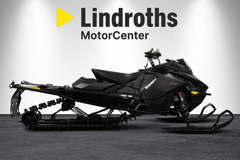 Ski-Doo Backcountry XRS 850 154"