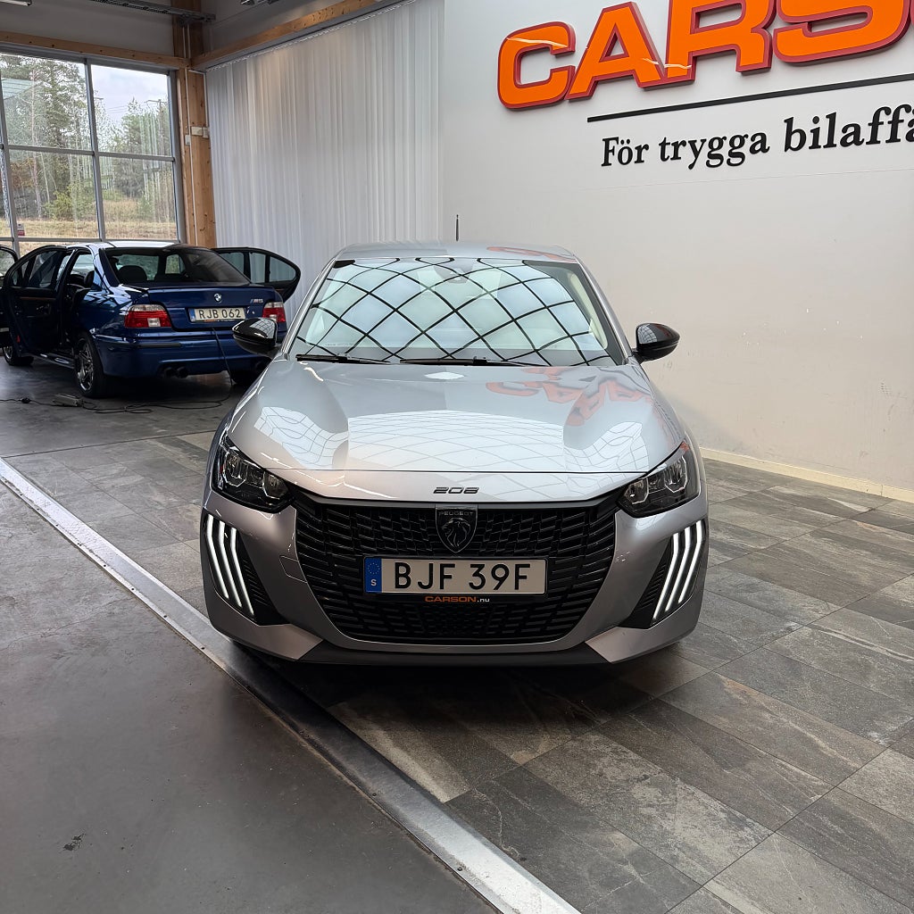 Peugeot 208 HYBRID 100 e-DSC Style Winter Carplay MOMS