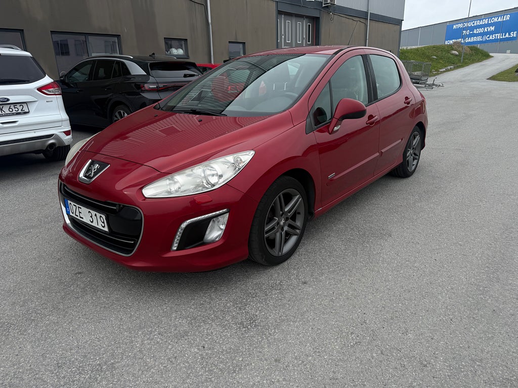 Peugeot 308 5-dörrar 1.6 e-HDi FAP Sportline,Mvärmare,Nybesiktigad 