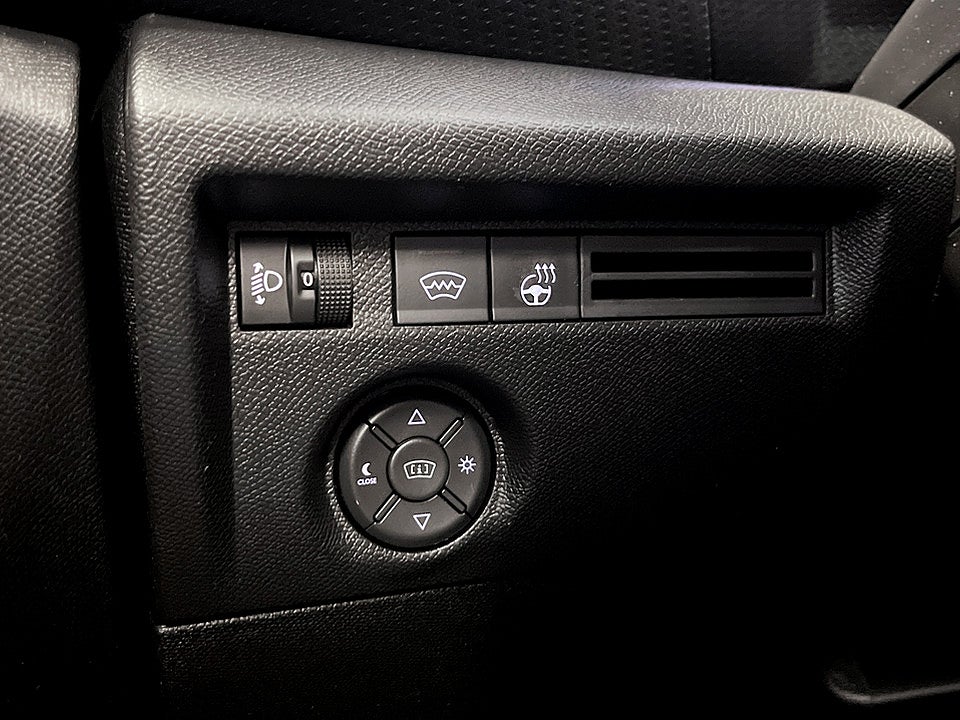 Bild på Citroën C4 Shine PT 130hk Aut B-KAMERA NAVI RATTVÄRME