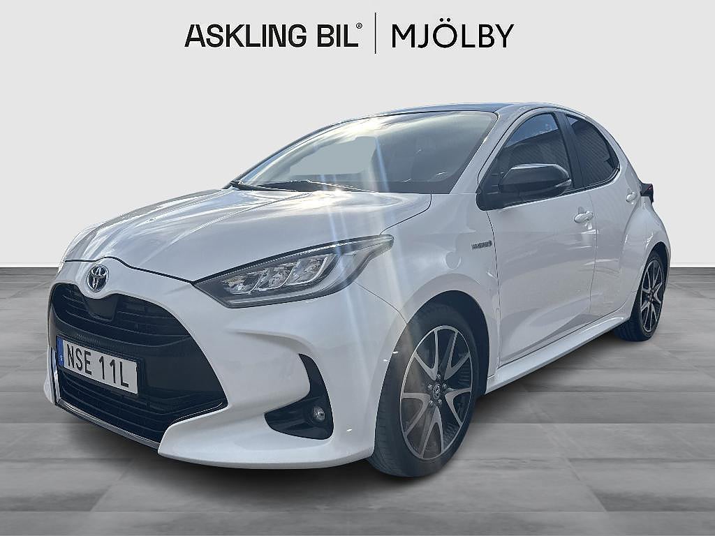 Toyota Yaris 1,5 HSD 5-D Style Panorama JBL Motorvärmare