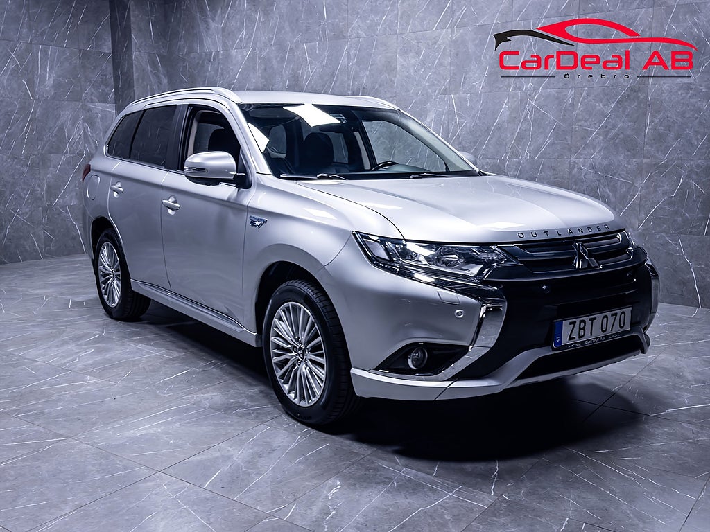 Mitsubishi Outlander PHEV Business Läder Kamera Drag Rattvärme