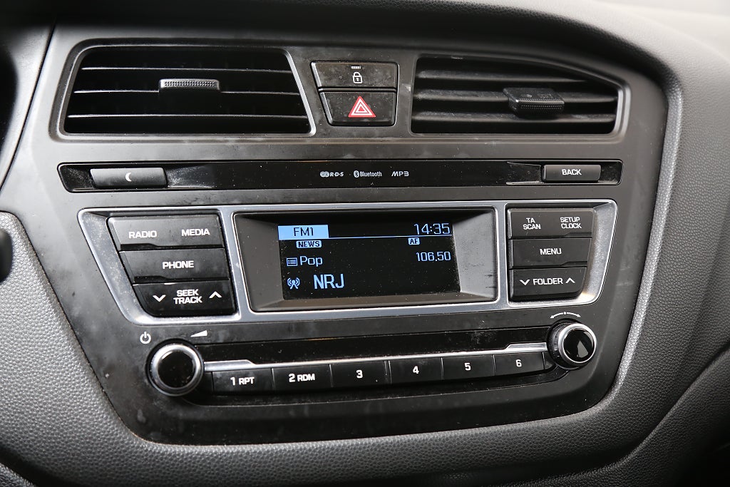 Hyundai i20 1,4 100hk Comfort Aut 5-dr Motorv Extraljusramp 2017