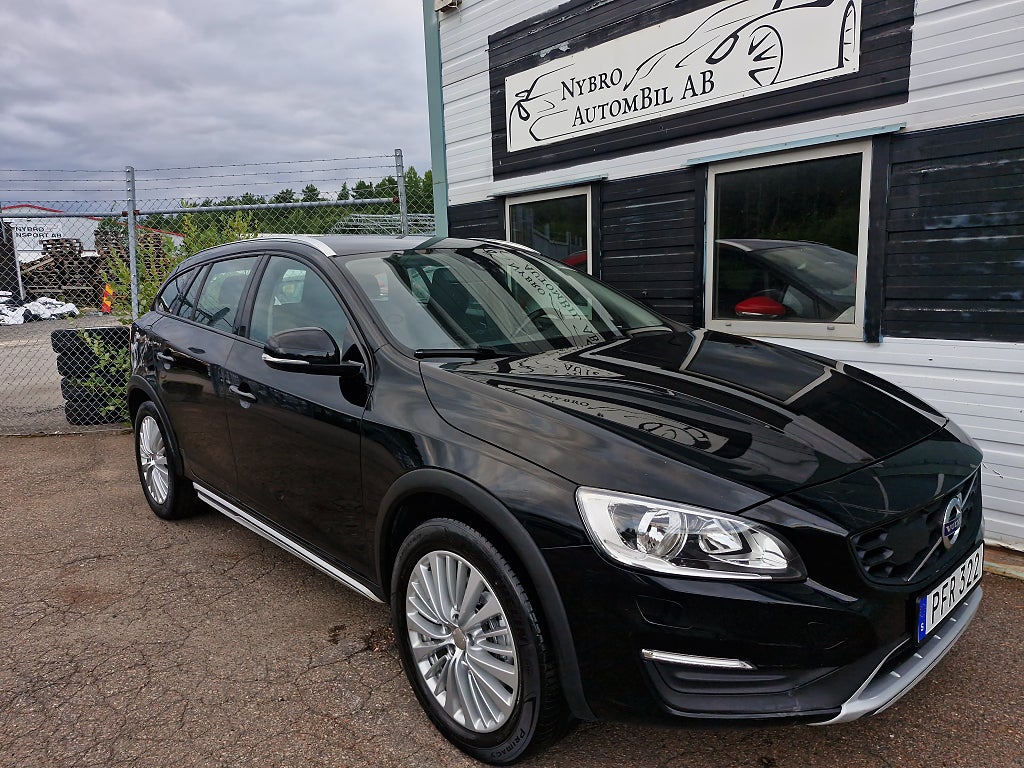Volvo V60 Cross Country D3 Geartronic Business Euro 6&KamremBytt&Servad&Dragkr