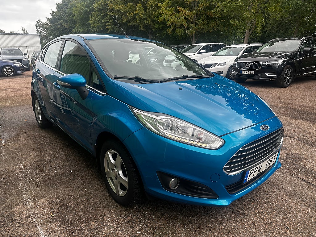 Ford Fiesta 5-dörrar 1.25 Titanium 12 MÅNADERS GARANTI