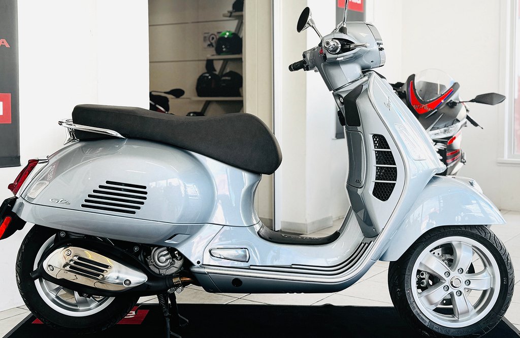 Vespa GTS 300 