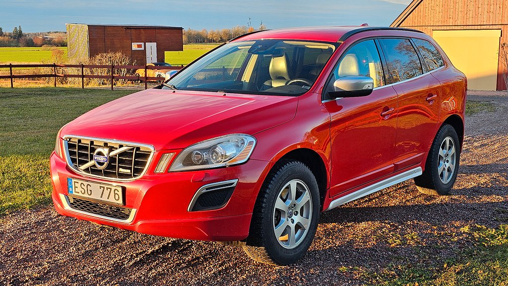 Volvo XC60 D4 Aut Momentum R-Design Motorvärmare P-sensor 