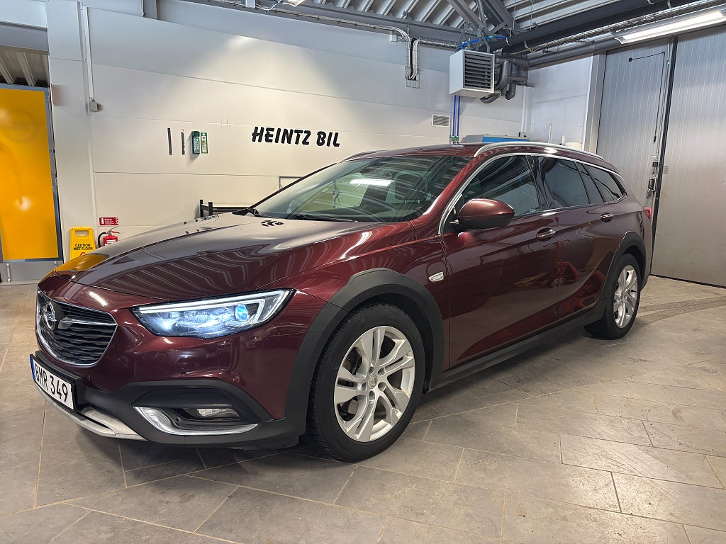 Opel Insignia Country Tourer 2.0 BiTurbo 4x4 (210hk) - Se spec