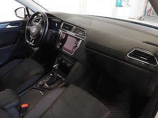 SUV Volkswagen Tiguan 9 av 22