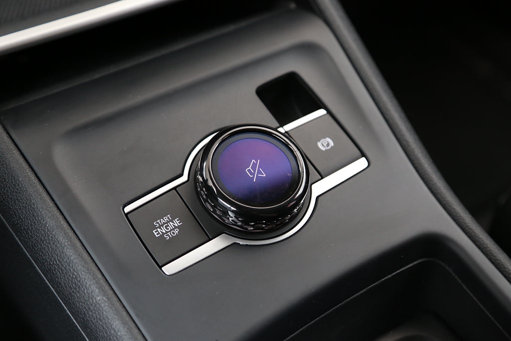 Volkswagen Tiguan 1,5 eTSI Life EDT Aut Värmare Drag Leasbar 2025