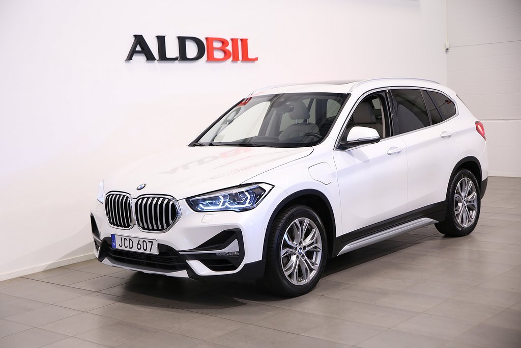 BMW X1 xDrive25e 220hk Connected Aut / Drag / Läder / Head-up / Navi