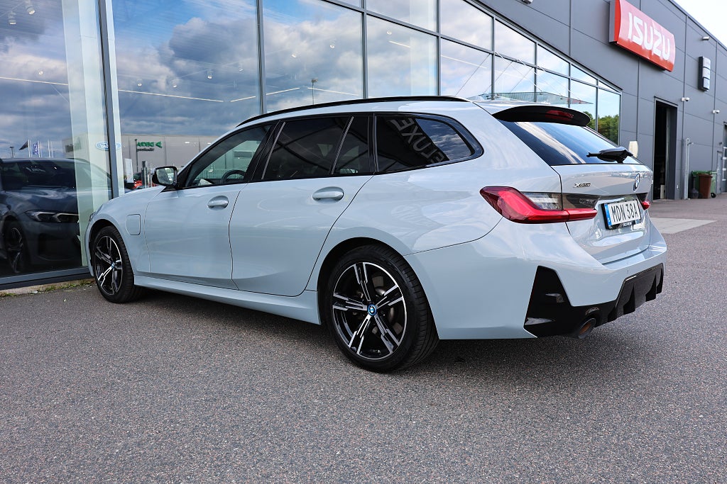 BMW 330e M-sport xDrive Touring Steptronic Drag