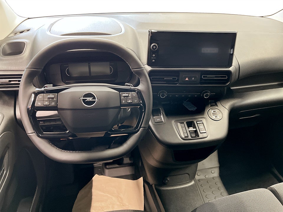 Bild på Opel Combo 130hk Aut L2 - DIESELVÄRMARE MM INGÅR!