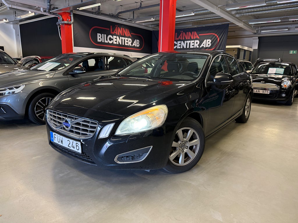 Volvo S60 T3 2 ägare Drag PDC Ny servad Ny besiktad SoV