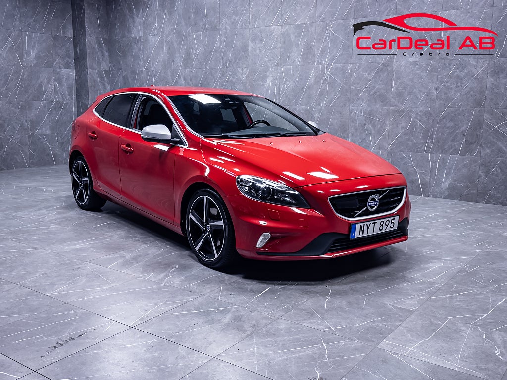 Volvo V40 D2 R-Design Värmare BLIS Delläder Adaptiv Drag VOC 