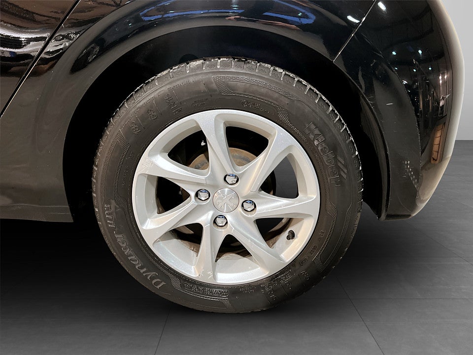 Bild på Peugeot 208 Active 1.2 PT 82hk - LÅG SKATT!