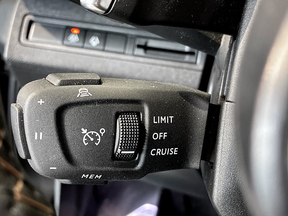 Bild på Peugeot 5008 GT 12 PT 130hk Aut 7-SITS B-KAMERA CARPLAY
