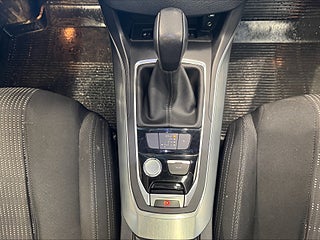 Peugeot 308 SW 1.2 Allure Panorama M-värmare Drag P-sens S&V