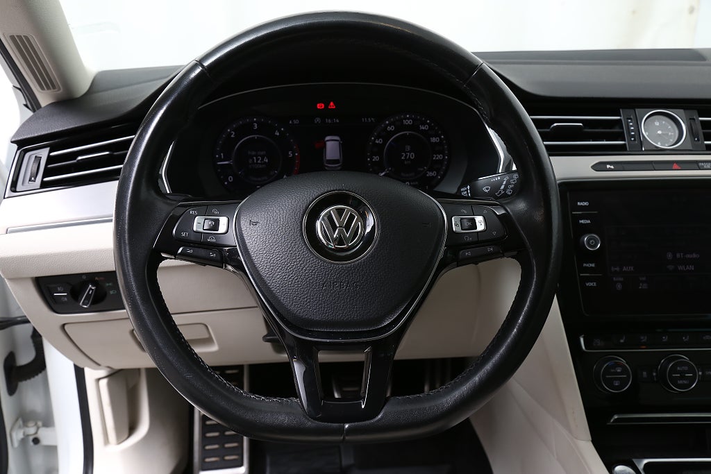 Volkswagen Passat Alltrack 2,0 TDI 190hk 4M Executive DSG Navi Skinn Värmare Drag