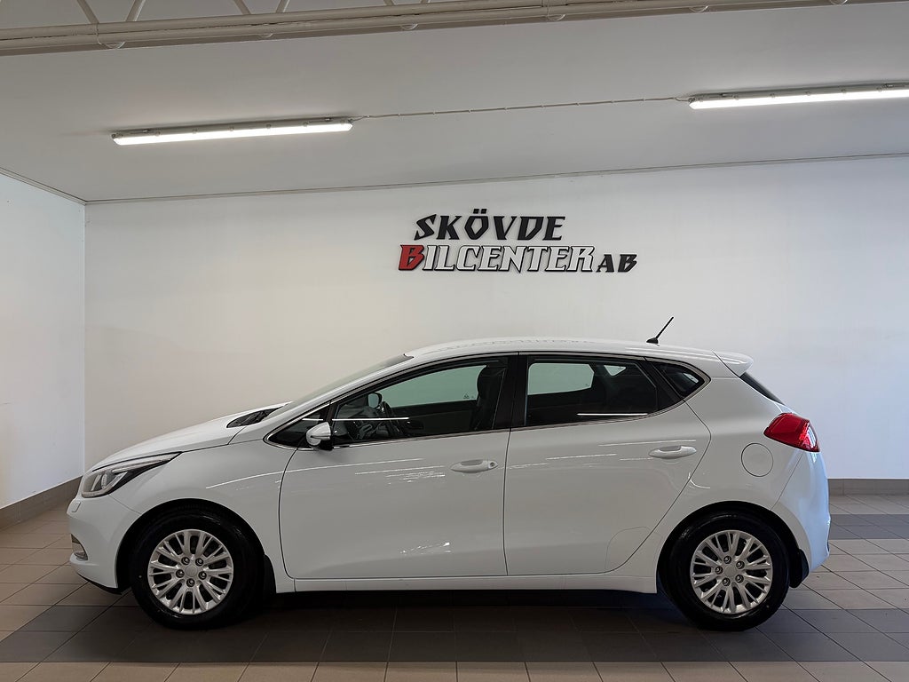 Kia Ceed 1.6 CRDi EX Comfort/Drag/9300Mil/Nybesiktigad/Rattvärme