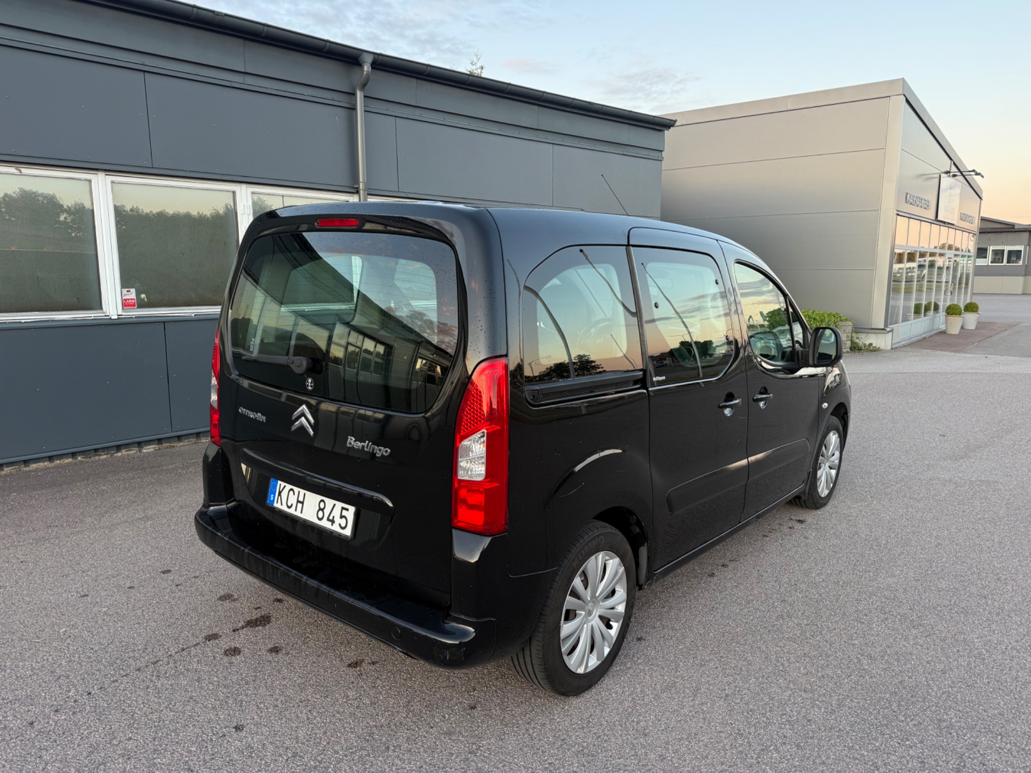 Citroen Berlingo Kombi 1.6i Euro 4 2011, bild 7/49