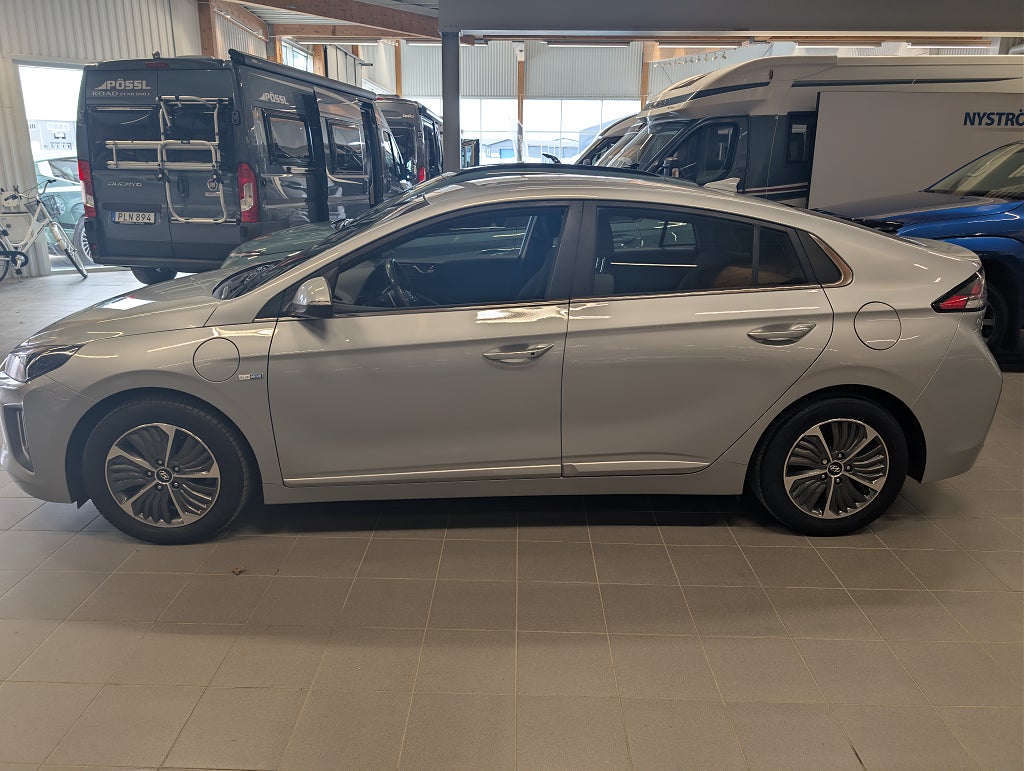 Hyundai IONIQ Plug-in 1.6 DCT Premium SoV thumbnail
