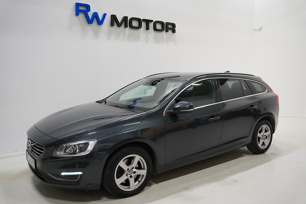 Volvo V60 D4 190hk Momentum D-värmare VOC P-sensorer