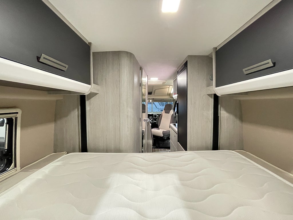 Ci Kyro Duo XL Elite / Truma Diesel / Höj och sänkbarsäng / Solcell - Ci