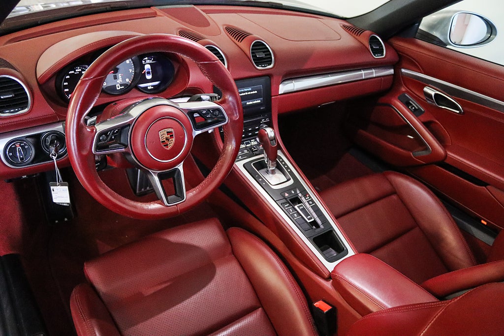 Porsche Boxster 718 S PDK Bose Välutrustad 350hk