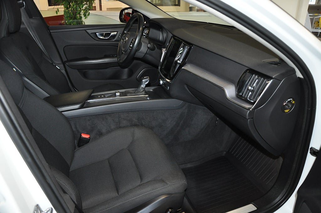 Volvo V60 Cross Country 2020 - miniatyr 9