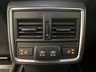 Subaru Forester e-Boxer XFuel Lineartronic MOMS/1-Ägare/Drag/S&V-Däck