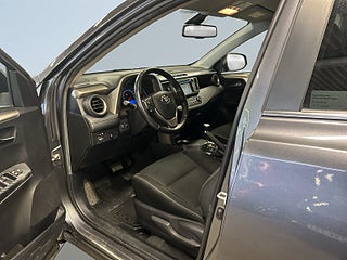 Toyota RAV4 2.0 AWD Multidrive S Dragkrok/Kamera/S&V-Däck/Keyless/ – bild 7
