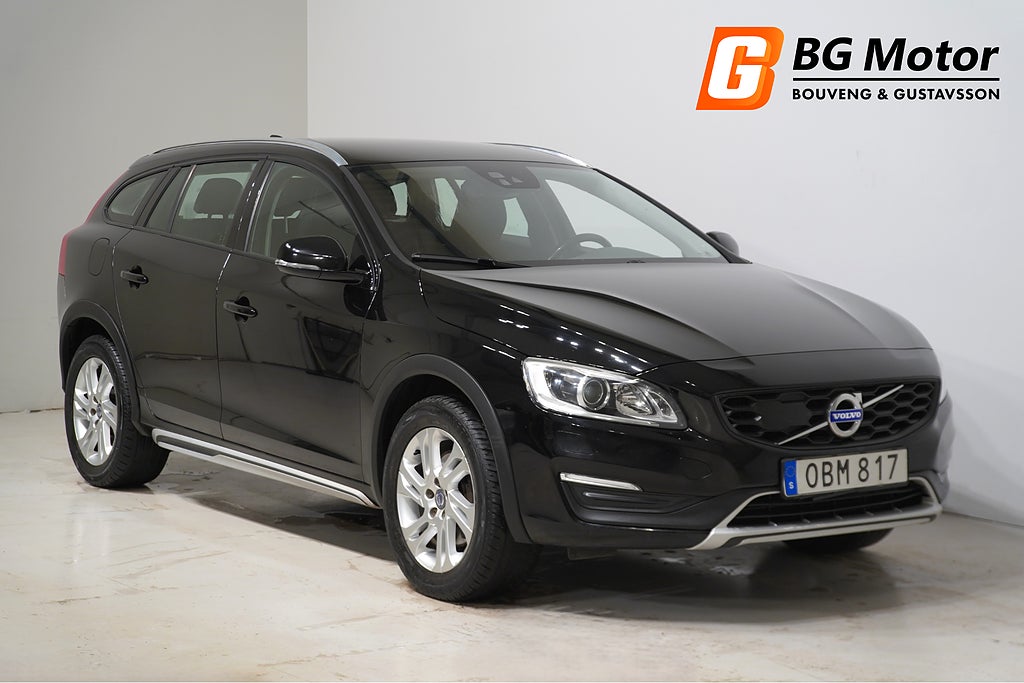 Volvo V60 Cross Country D3 150HK Momentum Drag/Backkamera/Värmare/Elstol/Navi