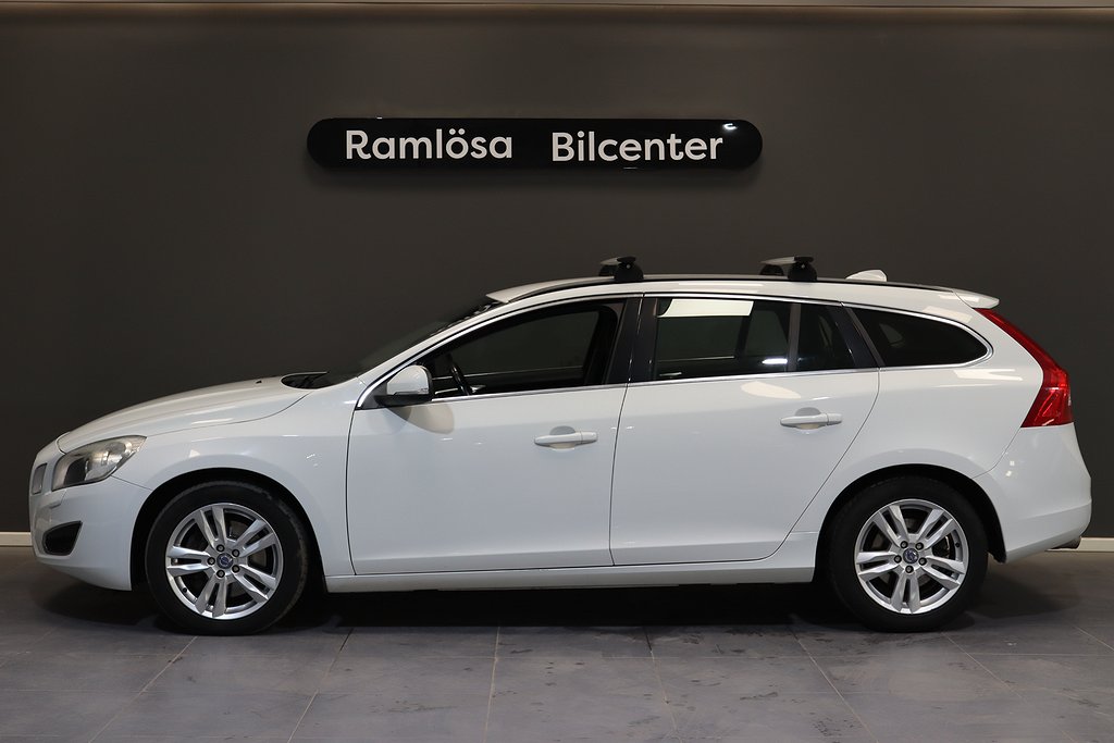 Volvo V60 D4 AWD Geartronic Momentum Euro 5/kamrem byt / Bes/ servad