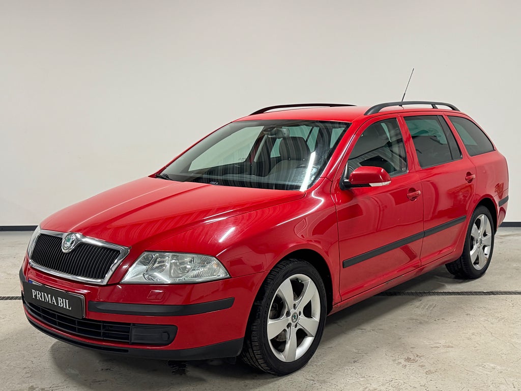 Skoda Octavia Kombi 2.0 FSI TipTronic Drag Pvärme 1,95% ränta