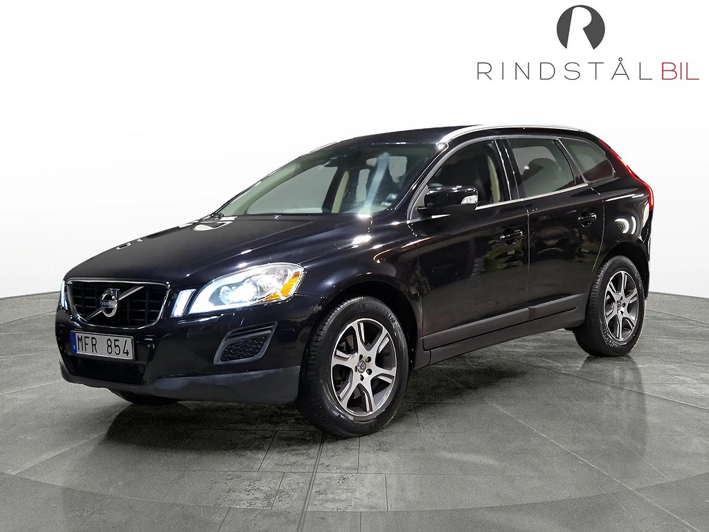 Volvo XC60 D3 163 HK AUT SUMMUM DRAG VOC PDC D-VÄRM 13600MIL