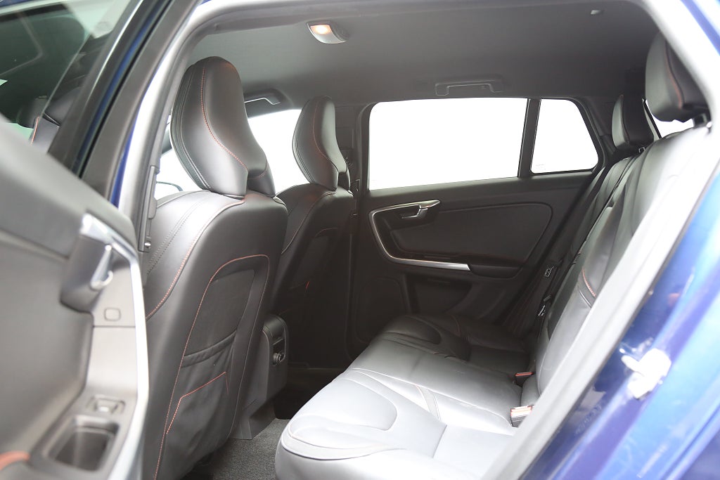 Volvo V60 D4 181hk Ocean Race Business E AWD Aut Skinn Drag 2015