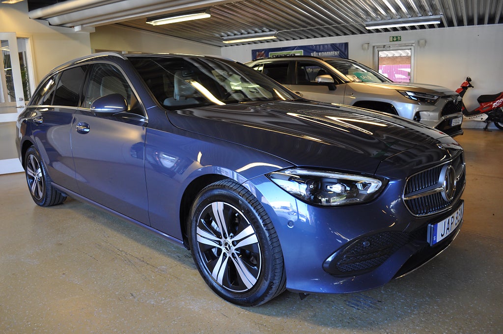 Mercedes-Benz C 300 T d e 4MATIC/313HK Avantgarde 