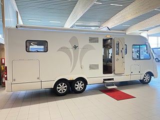 Husbil-integrerad Niesmann ARTO 79 LE 3 av 29