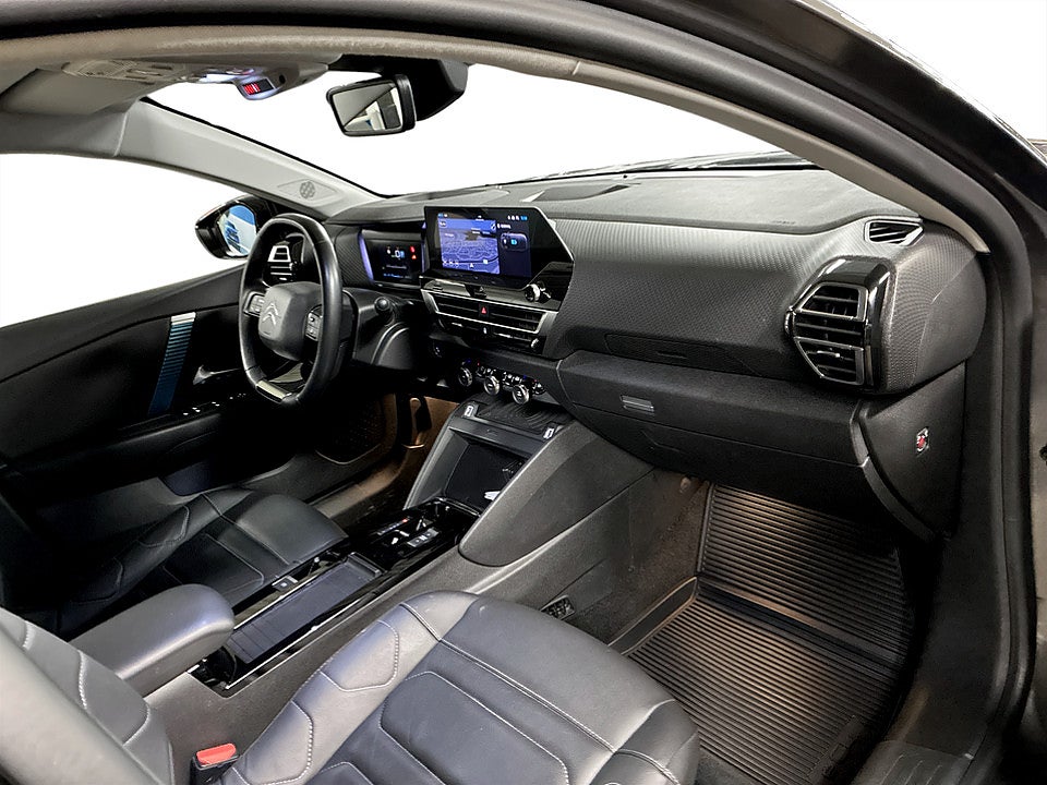 Bild på Citroën e-C4 X Shine Exclusive 50kWh 136hk Aut B-KAMERA PANO