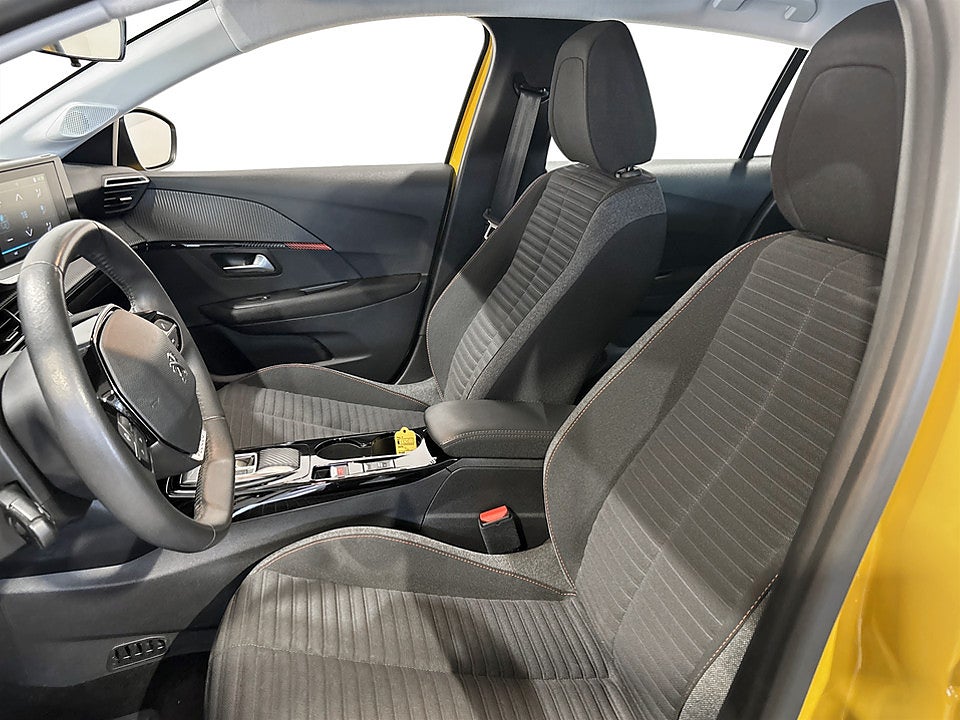 Bild på Peugeot E-208 Active 50kWh 136hk Aut CARPLAY BACKSENSORER