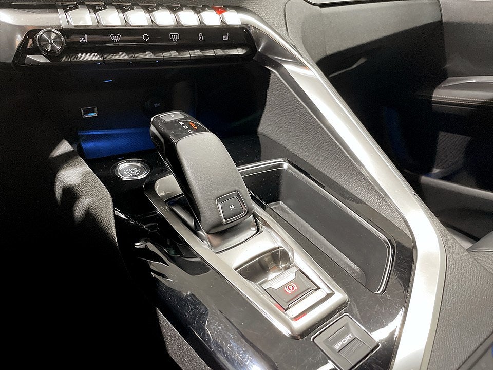 Bild på Peugeot 3008 GT-Line 1.2 PT 130hk Aut - B-KAMERA, CARPLAY