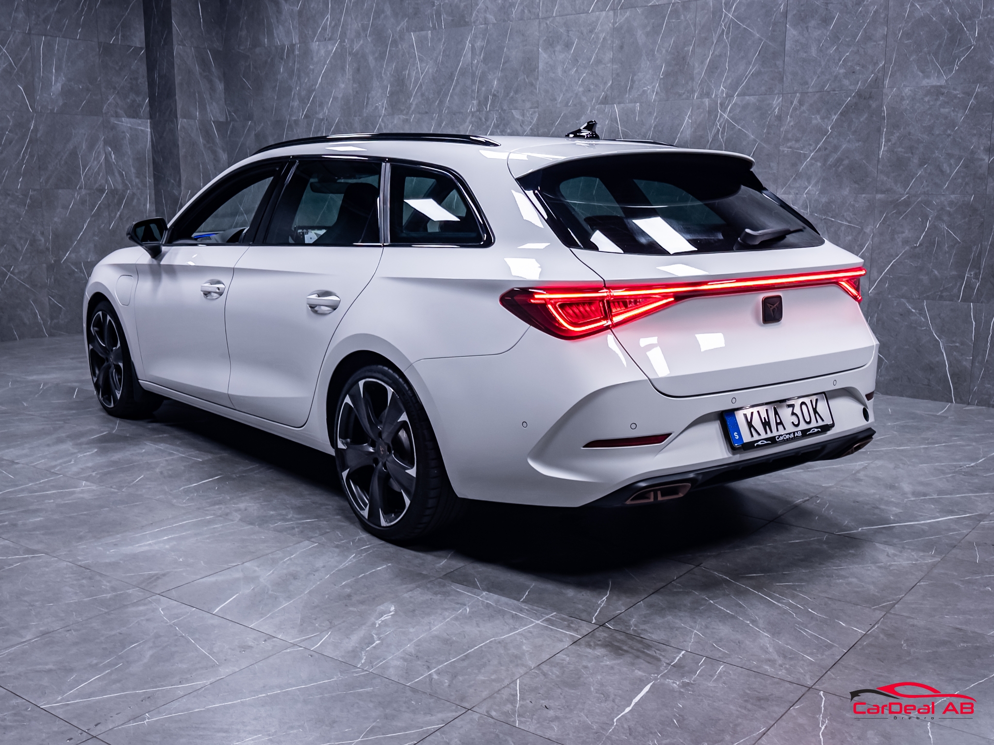 Cupra Leon Sportstourer e-Hybrid Cockpit 2024, bild 5/62