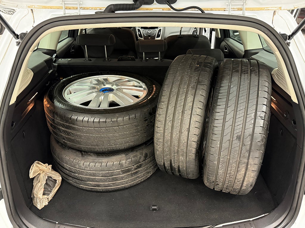 Ford Focus Kombi 1.0 EcoBoost S&V-hjul  - miniatyr 14