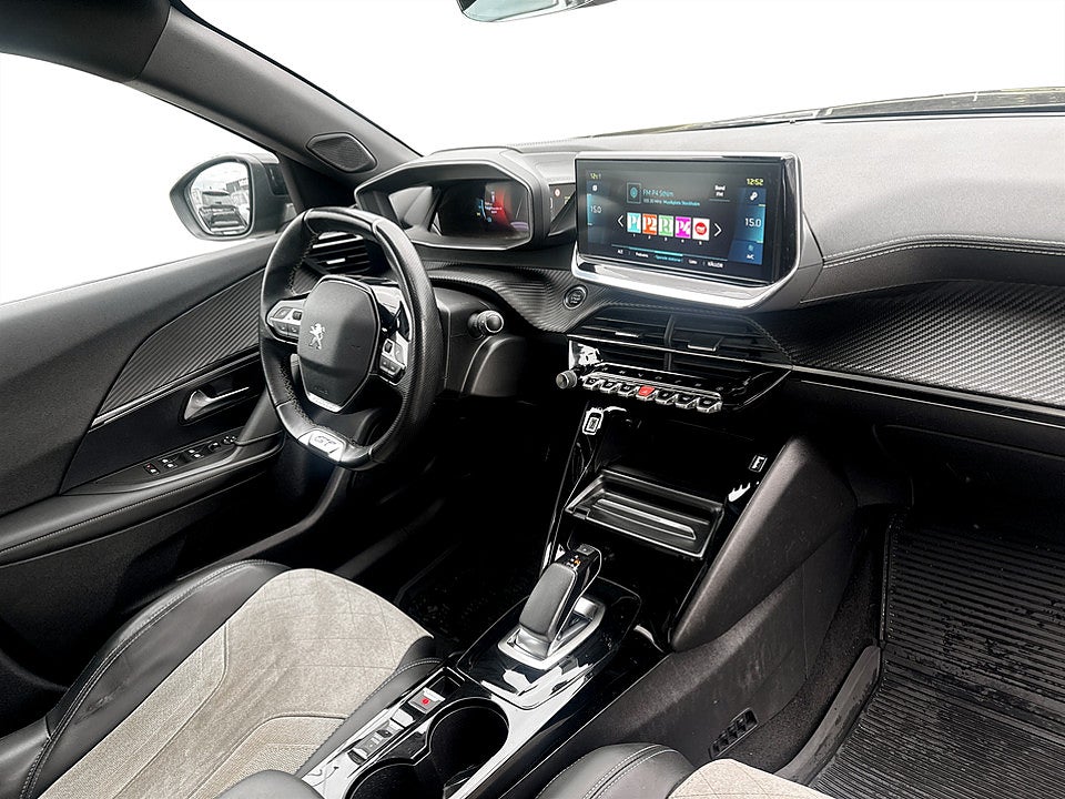 Bild på Peugeot e-2008 GT 50kWh 136hk Aut B-KAMERA CARPLAY