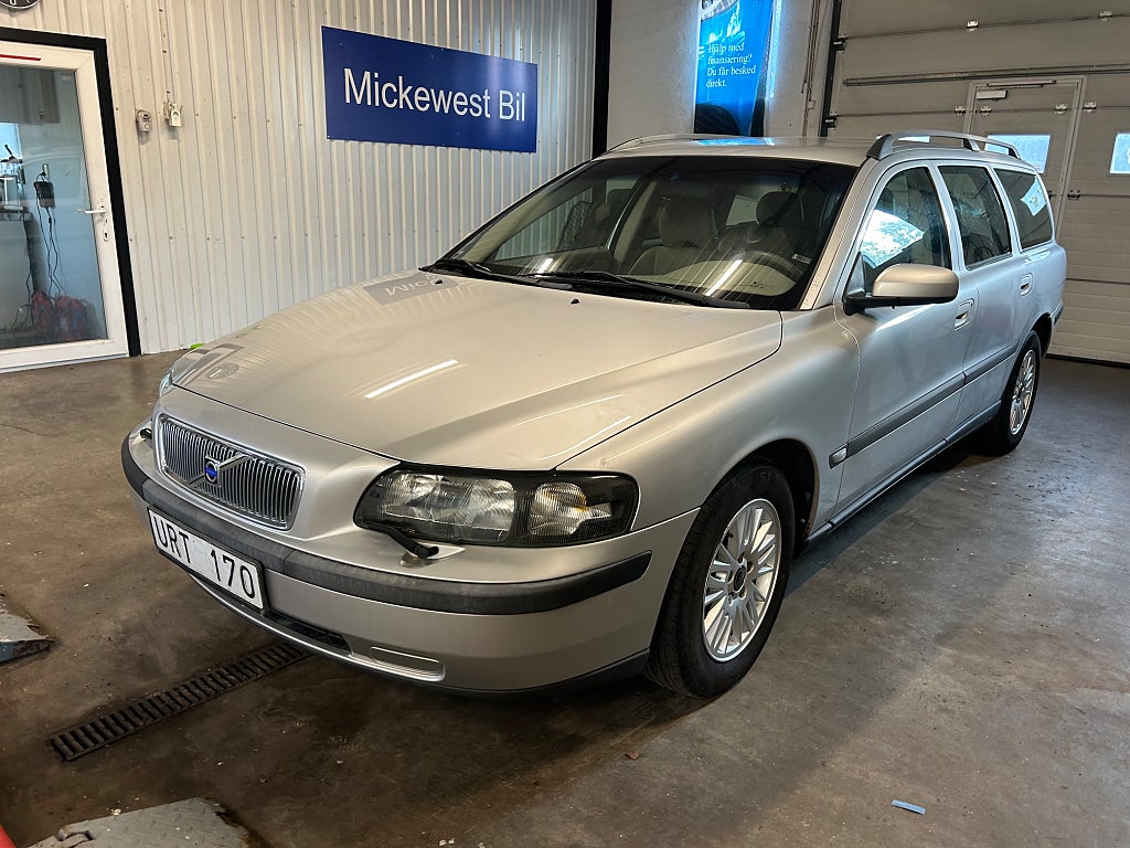 Volvo V70 2.4 Euro 4 Automat Nybesiktigad 