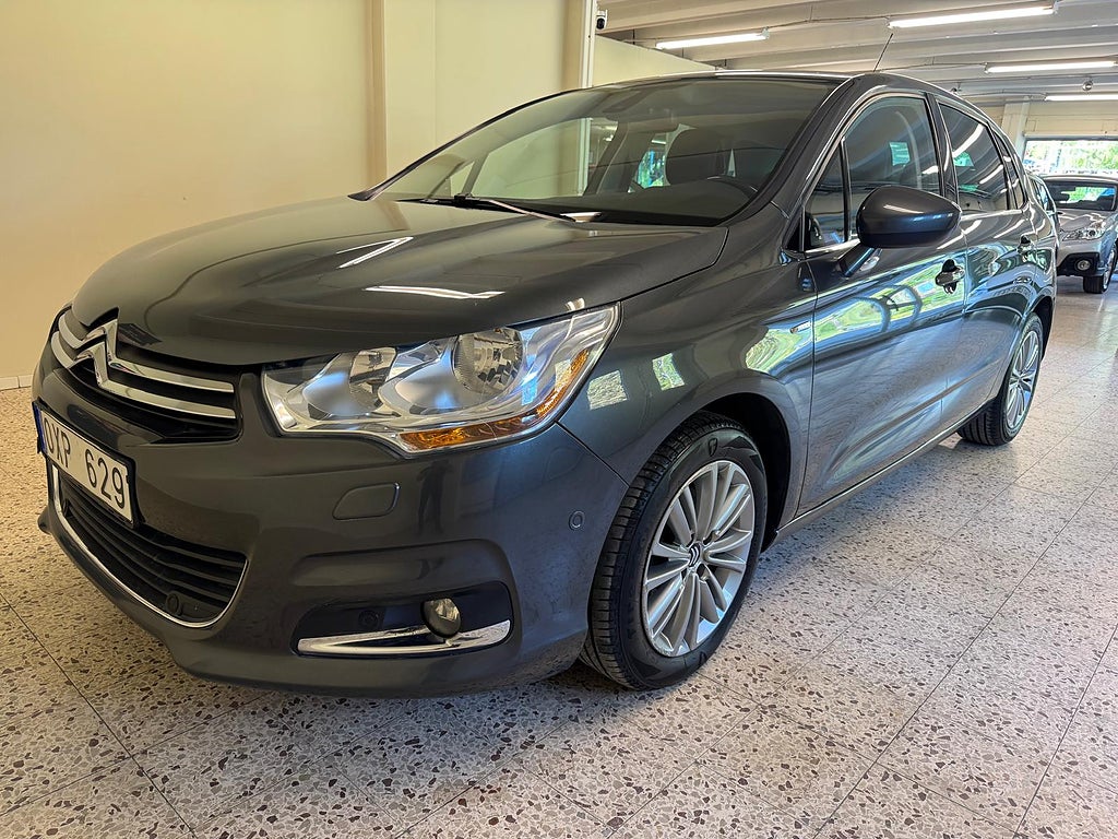 Citroën C4 1.6 Exclusive 111hk | Drag | P-sensor | Värmare