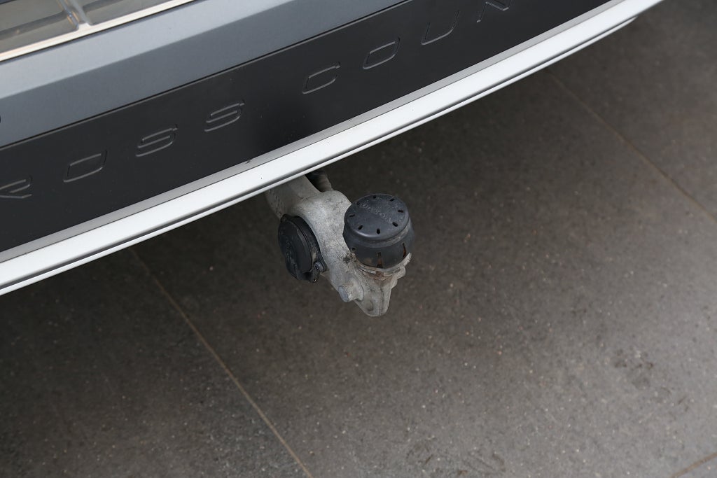 Volvo V90 Cross Country D5 AWD 235hk Adv Edition Aut Navi Kamera VOC Drag