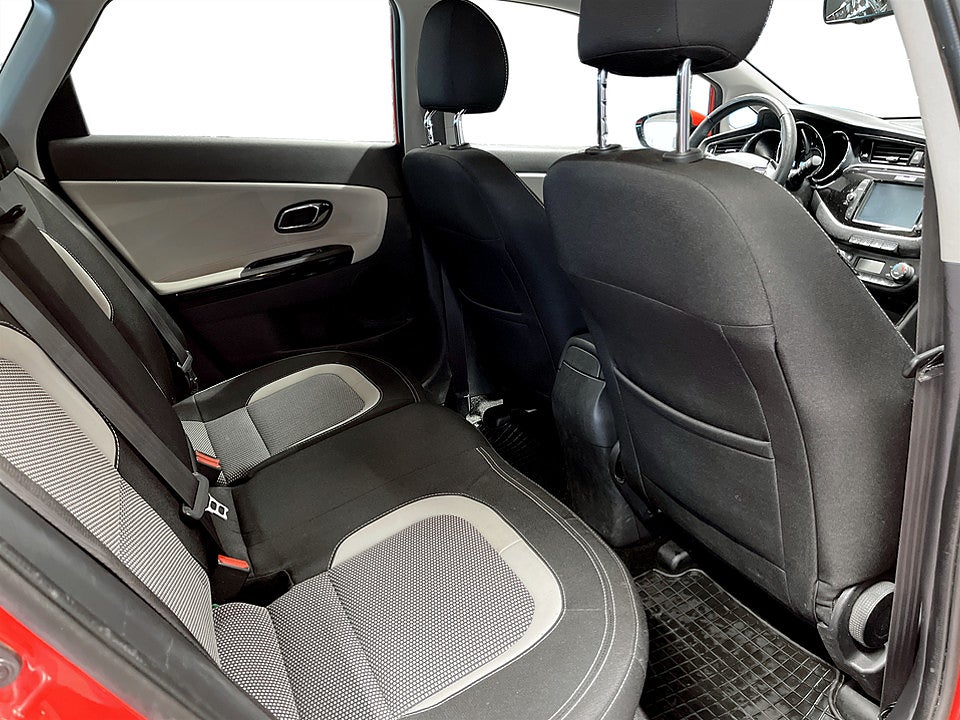 Bild på Kia Ceed Special Edition 1.6 GDI 135hk RATTVÄRME V-HJUL INGÅR!